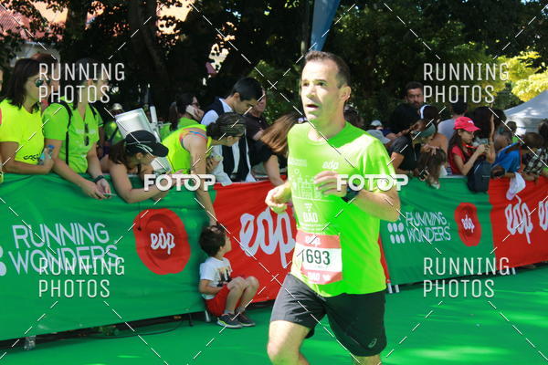 Buy your photos of the eventMeia Maratona Do 2017 on Fotop