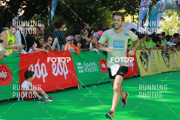 Buy your photos of the eventMeia Maratona Do 2017 on Fotop