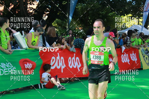 Buy your photos of the eventMeia Maratona Do 2017 on Fotop