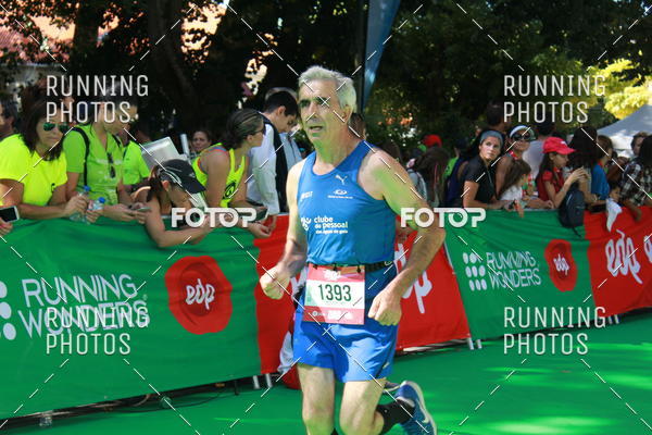 Buy your photos of the eventMeia Maratona Do 2017 on Fotop