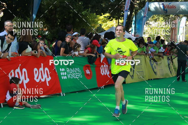 Buy your photos of the eventMeia Maratona Do 2017 on Fotop