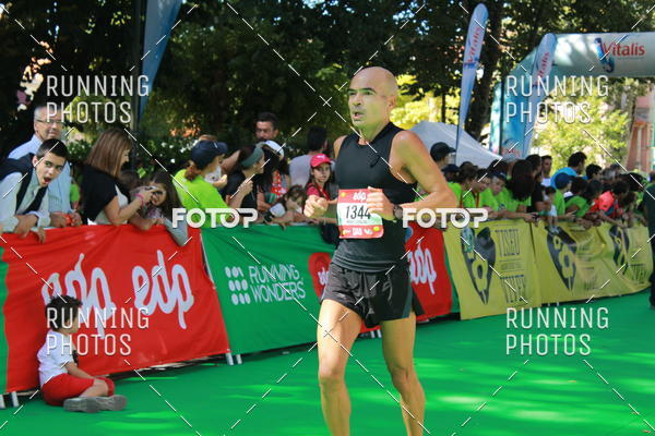 Buy your photos of the eventMeia Maratona Do 2017 on Fotop