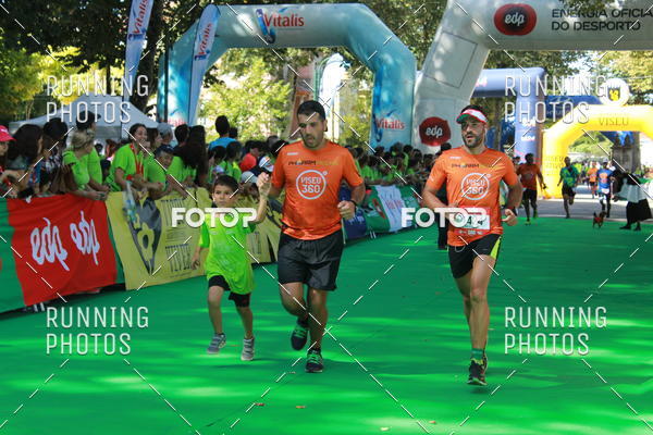 Buy your photos of the eventMeia Maratona Do 2017 on Fotop