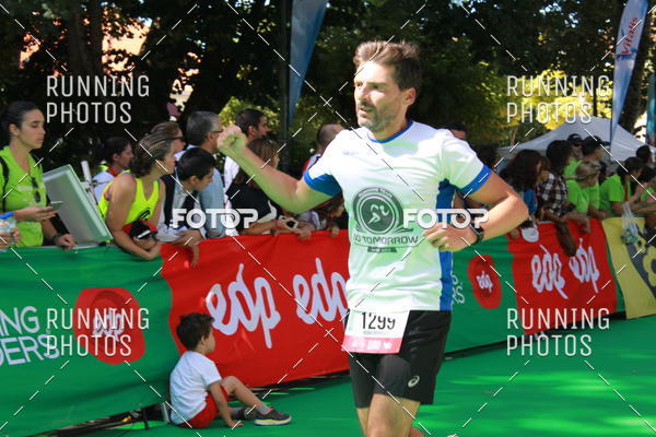 Buy your photos of the eventMeia Maratona Do 2017 on Fotop