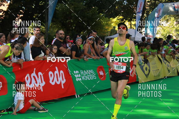 Buy your photos of the eventMeia Maratona Do 2017 on Fotop