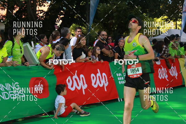 Buy your photos of the eventMeia Maratona Do 2017 on Fotop