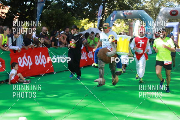 Buy your photos of the eventMeia Maratona Do 2017 on Fotop