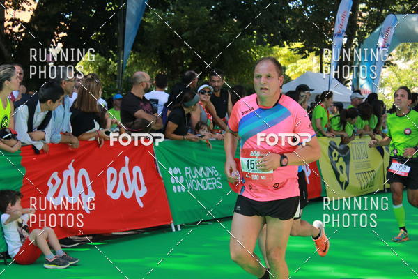 Buy your photos of the eventMeia Maratona Do 2017 on Fotop