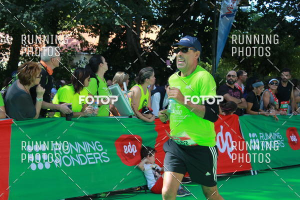 Buy your photos of the eventMeia Maratona Do 2017 on Fotop