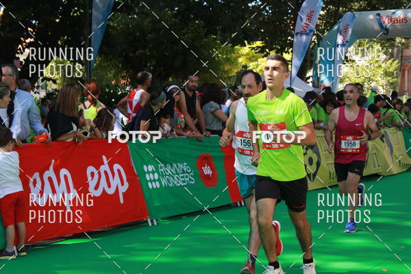 Buy your photos of the eventMeia Maratona Do 2017 on Fotop