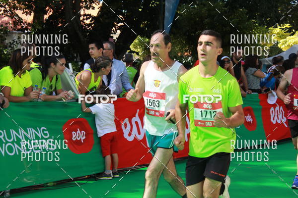 Buy your photos of the eventMeia Maratona Do 2017 on Fotop