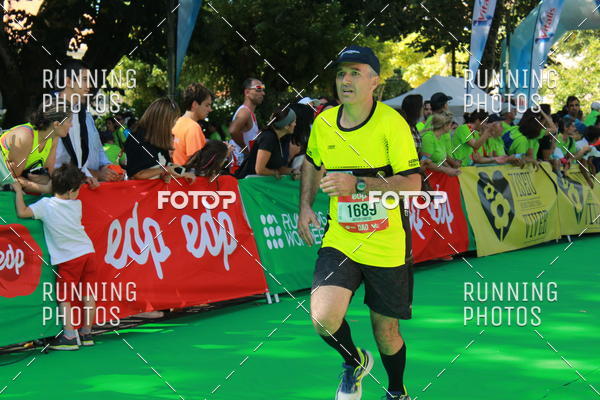 Buy your photos of the eventMeia Maratona Do 2017 on Fotop
