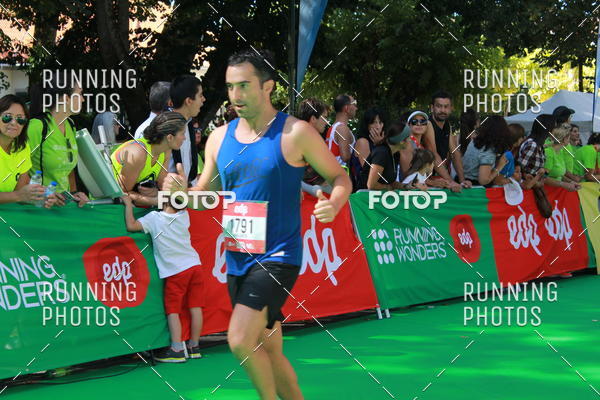 Buy your photos of the eventMeia Maratona Do 2017 on Fotop