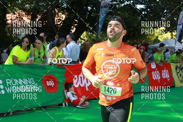 Buy your photos of the eventMeia Maratona Do 2017 on Fotop