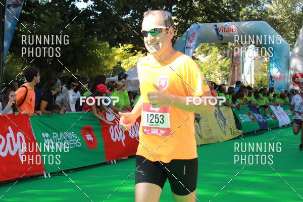 Buy your photos of the eventMeia Maratona Do 2017 on Fotop