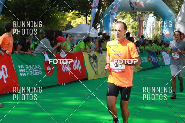Buy your photos of the eventMeia Maratona Do 2017 on Fotop