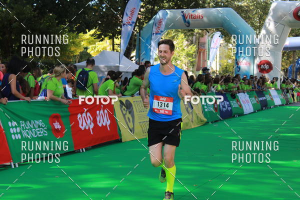 Buy your photos of the eventMeia Maratona Do 2017 on Fotop