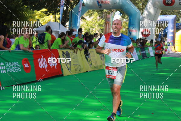 Buy your photos of the eventMeia Maratona Do 2017 on Fotop