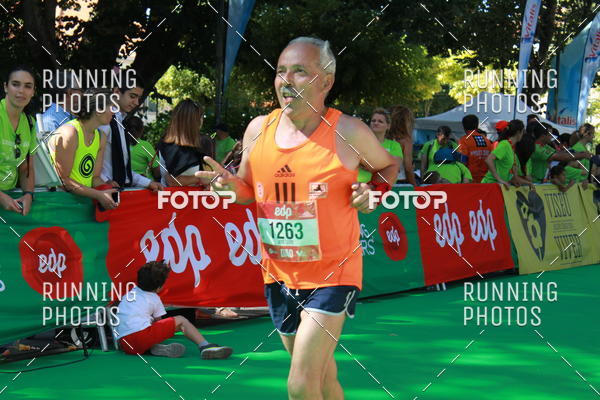 Buy your photos of the eventMeia Maratona Do 2017 on Fotop