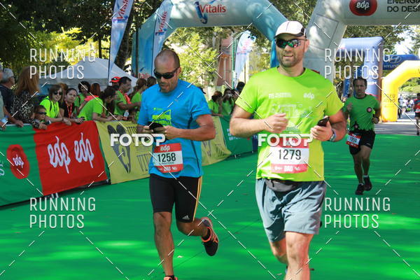 Buy your photos of the eventMeia Maratona Do 2017 on Fotop