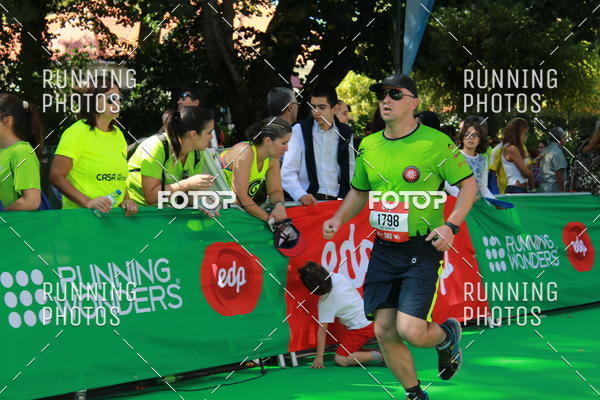 Buy your photos of the eventMeia Maratona Do 2017 on Fotop