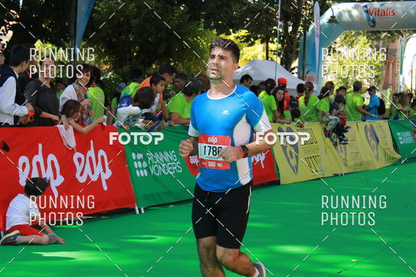 Buy your photos of the eventMeia Maratona Do 2017 on Fotop