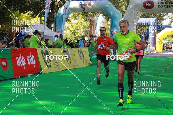 Buy your photos of the eventMeia Maratona Do 2017 on Fotop