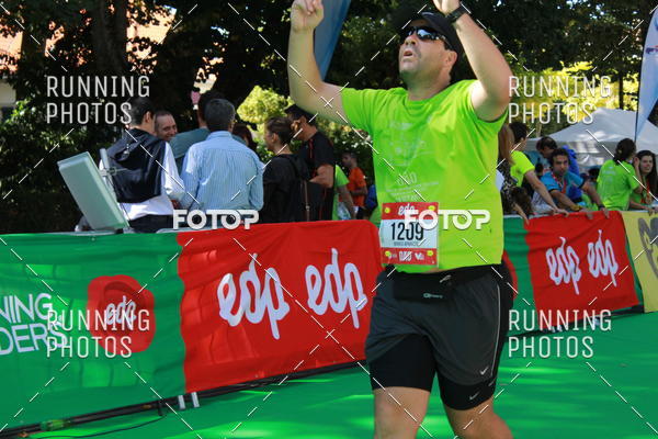 Buy your photos of the eventMeia Maratona Do 2017 on Fotop