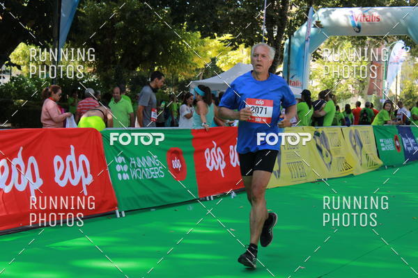Buy your photos of the eventMeia Maratona Do 2017 on Fotop