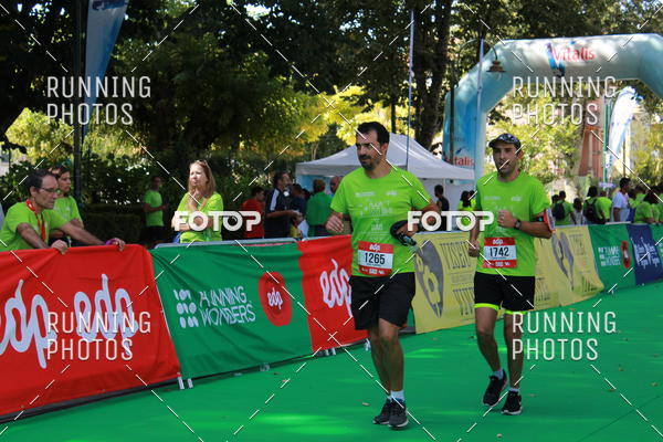 Buy your photos of the eventMeia Maratona Do 2017 on Fotop