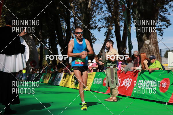 Buy your photos of the eventMeia Maratona Do 2017 on Fotop