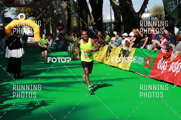 Buy your photos of the eventMeia Maratona Do 2017 on Fotop