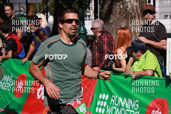 Buy your photos of the eventMeia Maratona Do 2017 on Fotop