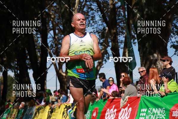 Buy your photos of the eventMeia Maratona Do 2017 on Fotop