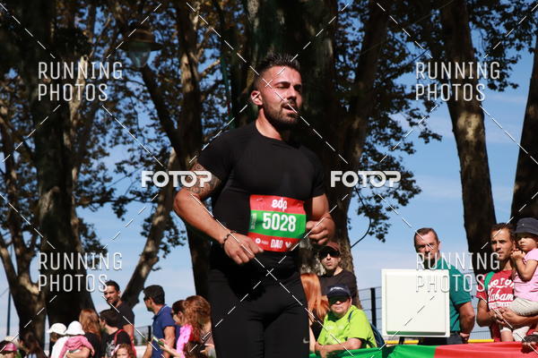 Buy your photos of the eventMeia Maratona Do 2017 on Fotop