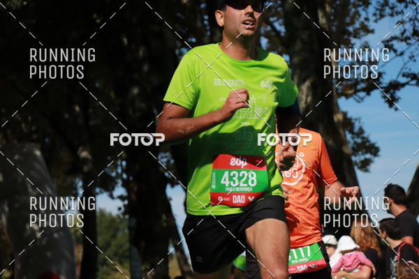 Buy your photos of the eventMeia Maratona Do 2017 on Fotop