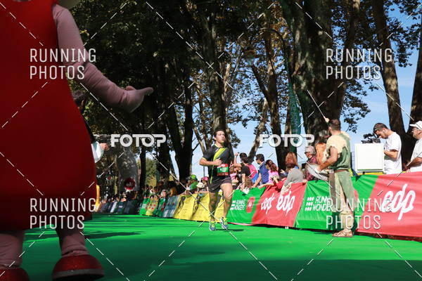 Buy your photos of the eventMeia Maratona Do 2017 on Fotop