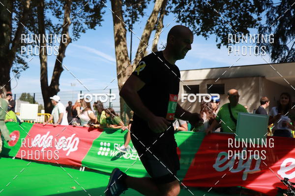 Buy your photos of the eventMeia Maratona Do 2017 on Fotop