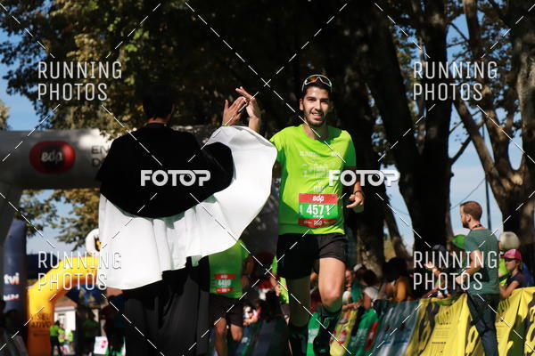Buy your photos of the eventMeia Maratona Do 2017 on Fotop