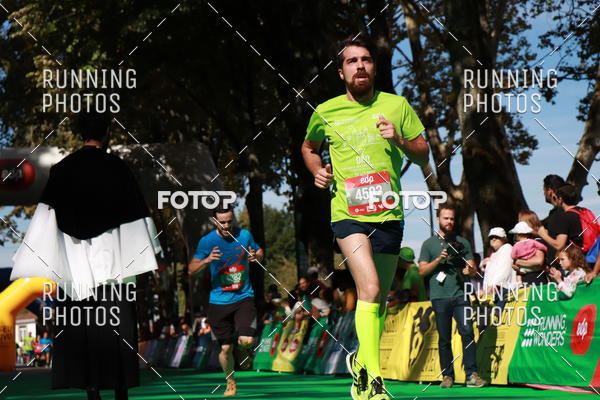 Buy your photos of the eventMeia Maratona Do 2017 on Fotop