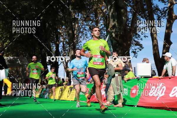Buy your photos of the eventMeia Maratona Do 2017 on Fotop