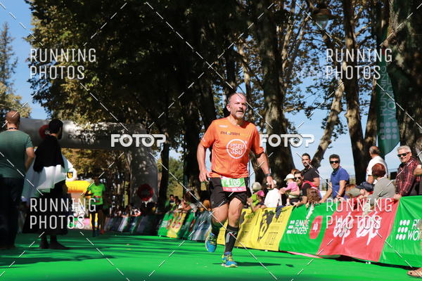 Buy your photos of the eventMeia Maratona Do 2017 on Fotop