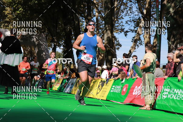 Buy your photos of the eventMeia Maratona Do 2017 on Fotop