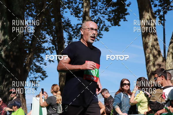 Buy your photos of the eventMeia Maratona Do 2017 on Fotop