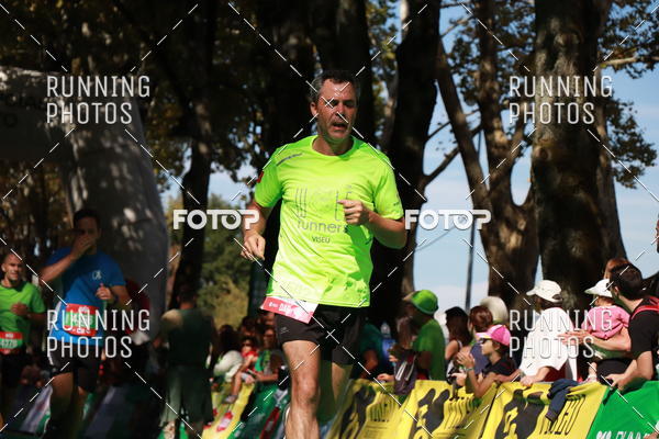 Buy your photos of the eventMeia Maratona Do 2017 on Fotop