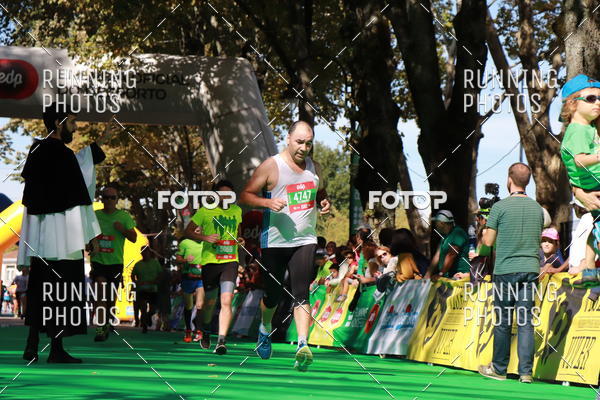 Buy your photos of the eventMeia Maratona Do 2017 on Fotop