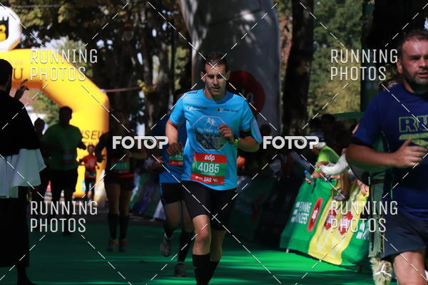 Buy your photos of the eventMeia Maratona Do 2017 on Fotop