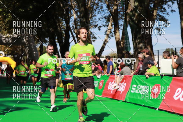Buy your photos of the eventMeia Maratona Do 2017 on Fotop