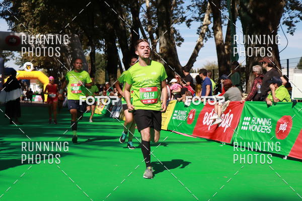 Buy your photos of the eventMeia Maratona Do 2017 on Fotop