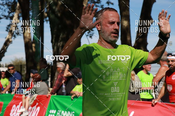 Buy your photos of the eventMeia Maratona Do 2017 on Fotop